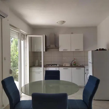 Nada Pag Apartment Pag Town
