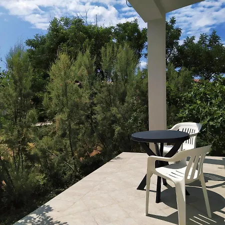 Nada Pag Apartment *